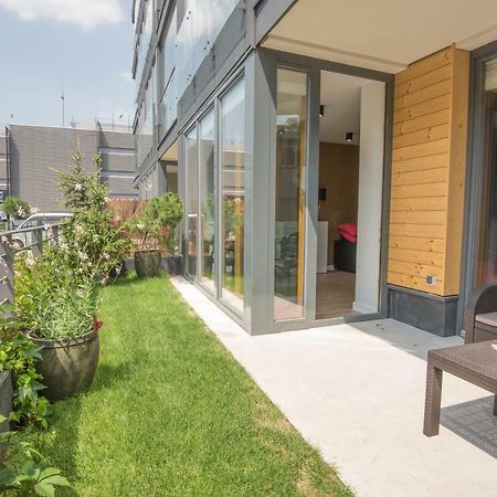 Galaxy Garden Apartment Cracow- Shopping Mall 1Min, Underground Parking, Family Friendly, City Center Cracóvia Exterior foto