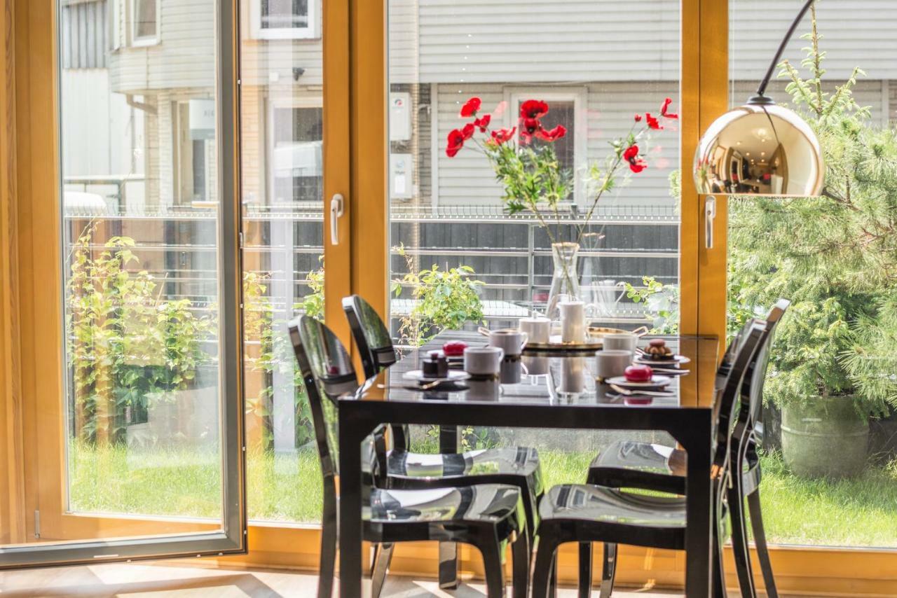 Galaxy Garden Apartment Cracow- Shopping Mall 1Min, Underground Parking, Family Friendly, City Center Cracóvia Exterior foto